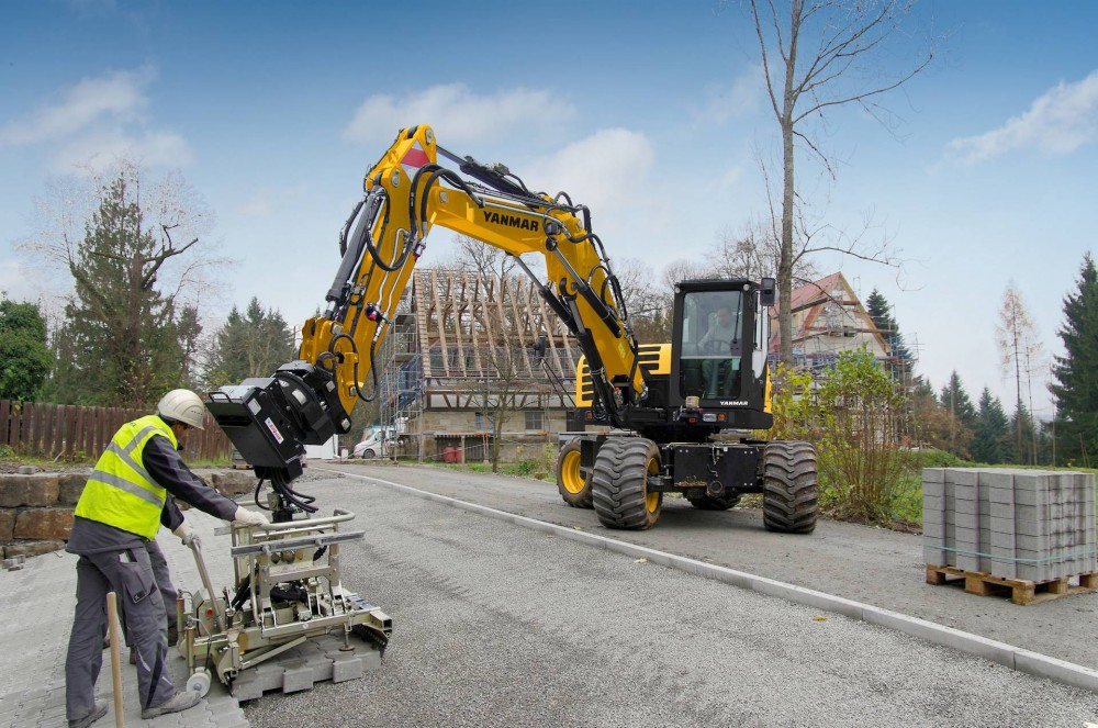 Yanmar B110W Mobilbagger