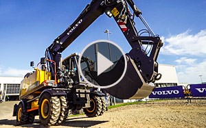 Mehr Informationen zu "Video: Volvo EW220E & Werksführung"