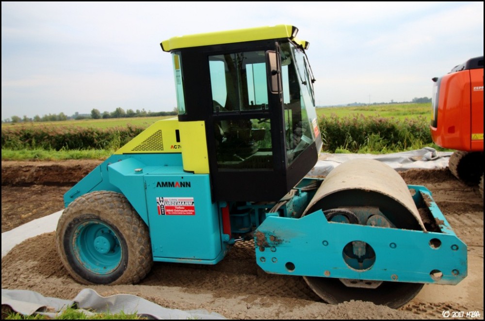 Ammann_AC70.thumb.jpg.3471d8e65414d8876b1020dc3b6afb2d.jpg