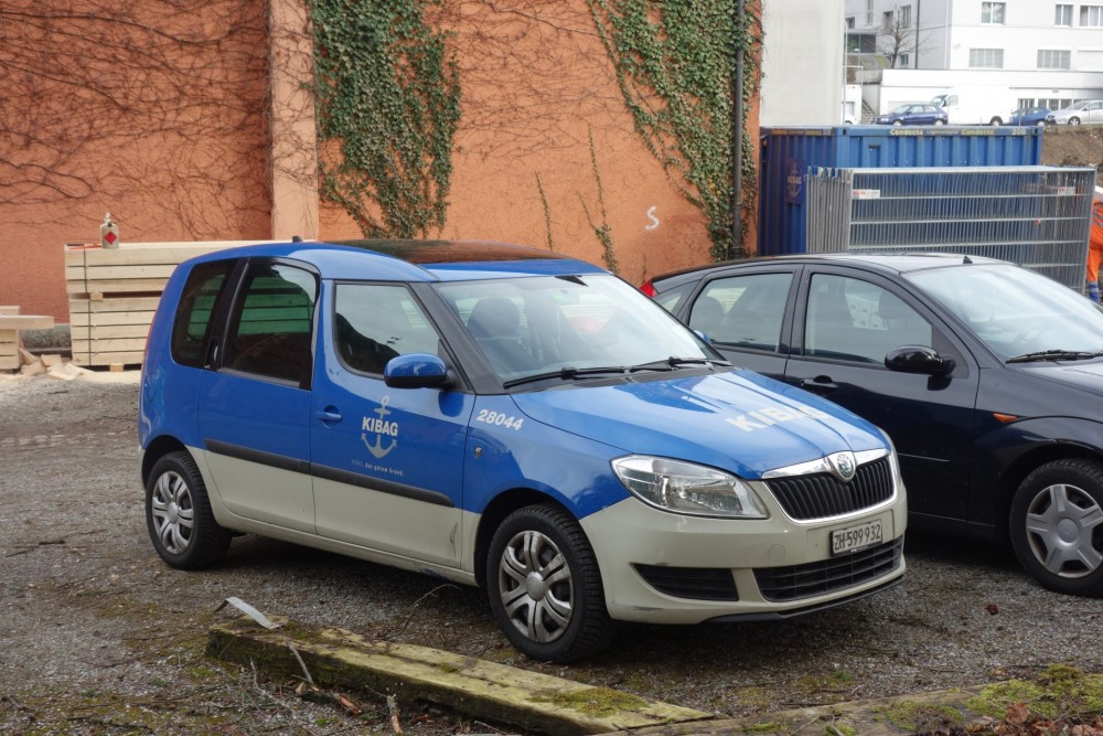 001 Skoda Roomster.JPG