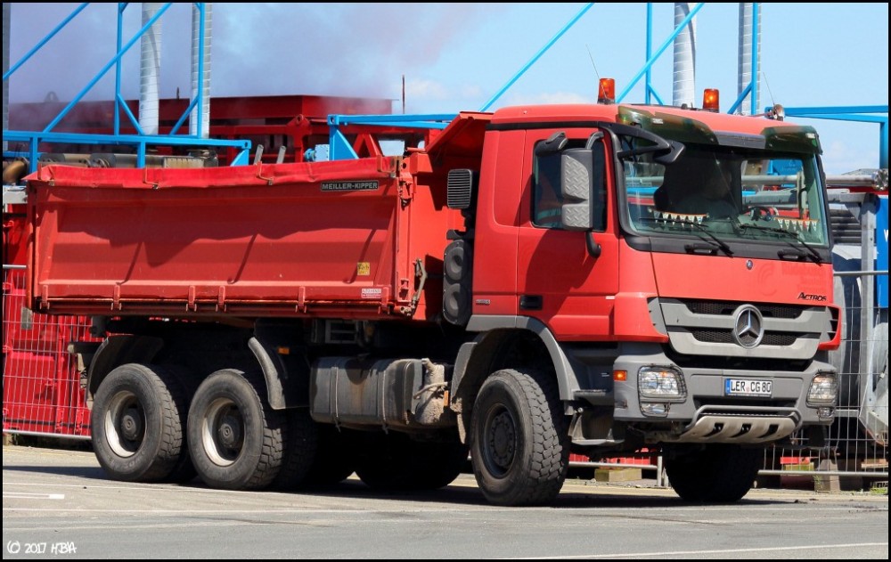 Actros3_Rot.thumb.jpg.265801b70fb5beafcbf8fc1343403135.jpg