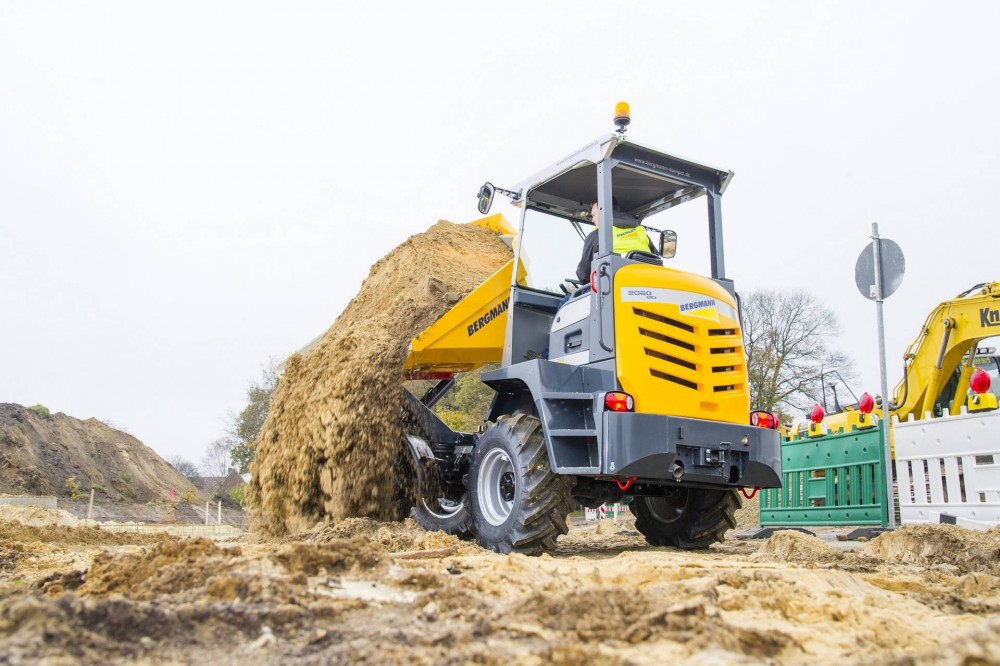 Alle Bergmann-Dumper - wie dieser 2060 - sind auf der Mawev mit der drehbaren Mulde ausgestattet