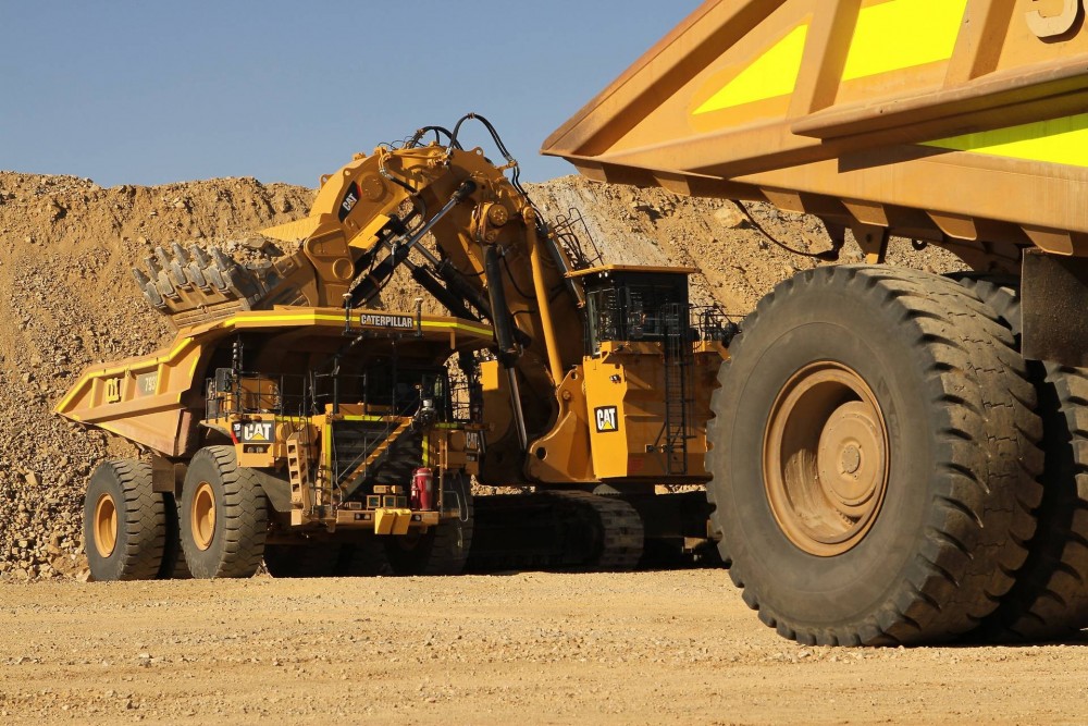 Cat 793F Mining Truck - 19 Muldenkipper werden für autonomes Fahren umgerüstet