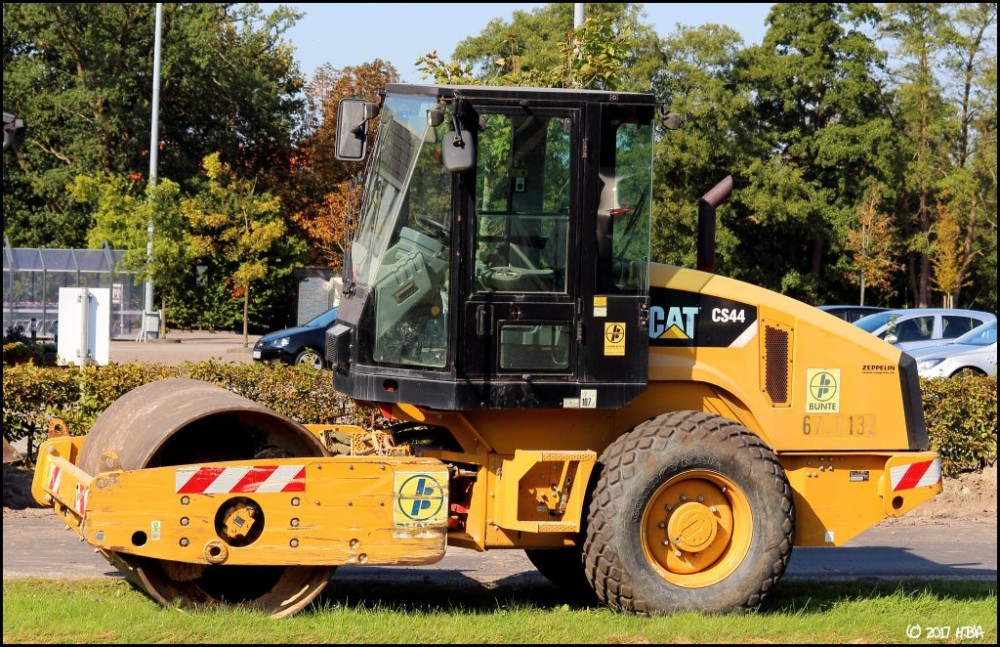 Caterpillar_CS44.thumb.jpg.50eef4b74749da2a0547376947e3ee80.jpg