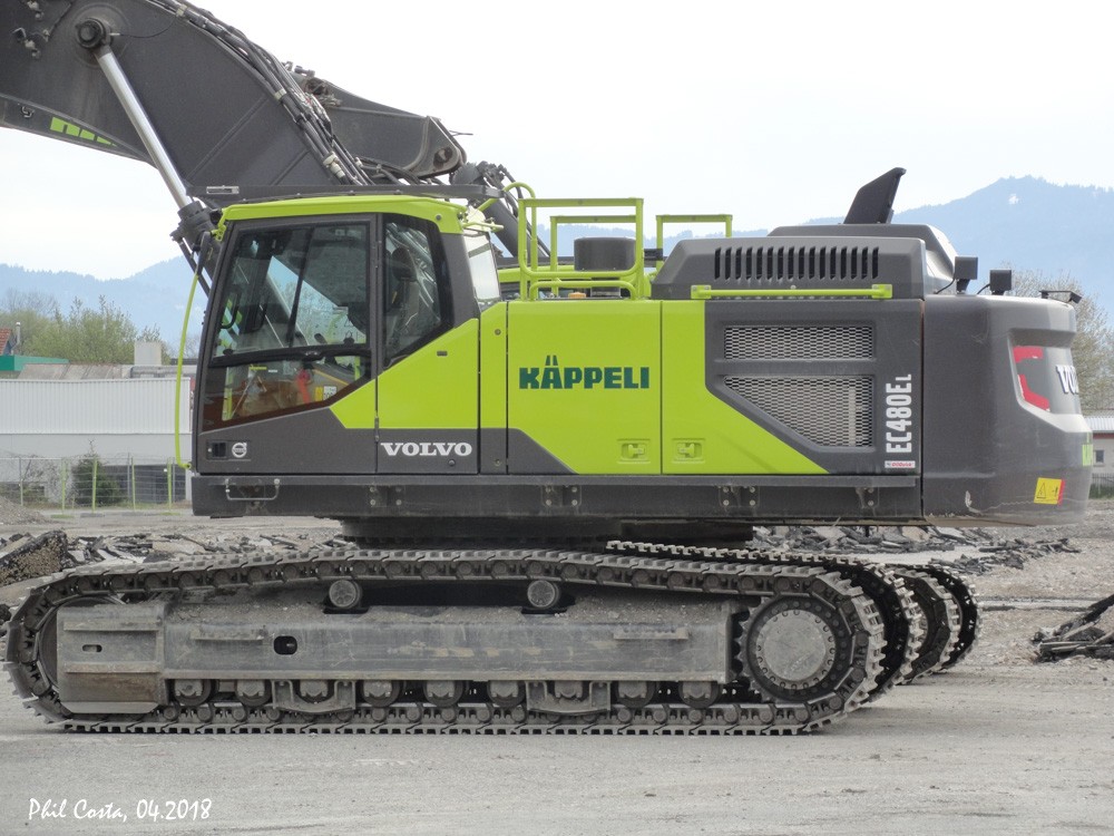 Kaeppeli_VolvoEC480E-7.jpg.01e91d69f6eca725cdadf70fef8034b4.jpg