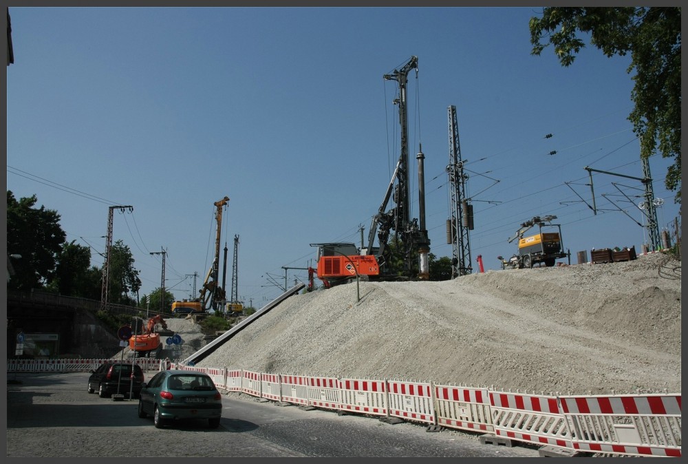 ~Bahnbrücke Klöntrupstraße, 20. Mai 2018 (4).jpg