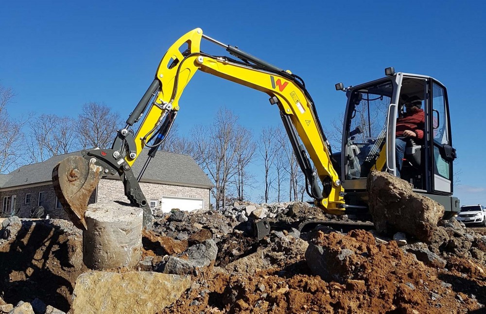 Wacker Neuson EZ36 Zero Tail Bagger