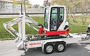 Mehr Informationen zu "Takeuchi TB 225 Premiere auf der Galabau"