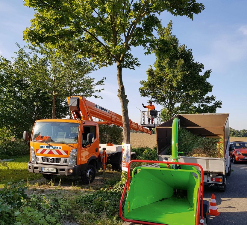 Das Ausstellungs-Highlight auf der GaLaBau 2018: verschiedene Arbeitsbühnen aus dem HKL MIETPARK