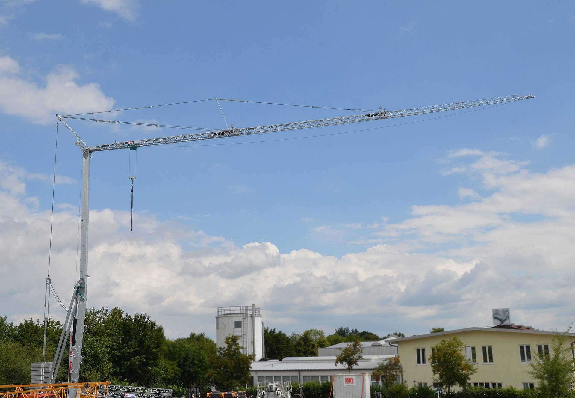 BKL Logistik auf der NordBau - BKL - Baumaschinen & Bau Forum -