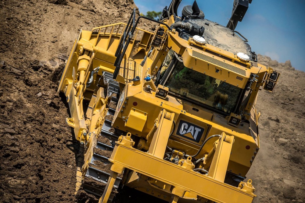 Der neue Cat Kettendozer D8T mit rund 40 Tonnen Einsatzgewicht