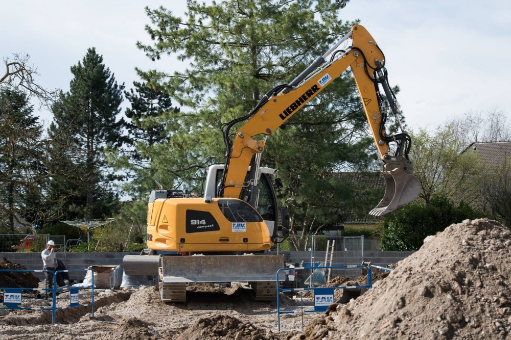 Liebherr R 914 Compact Raupenbagger