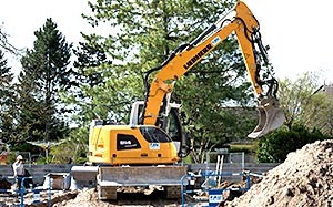 Mehr Informationen zu "Liebherr R 914 Compact Raupenbagger"