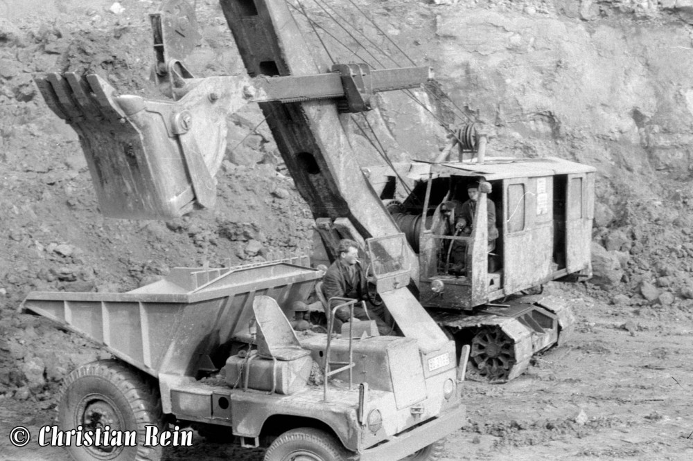 h-sw-034-11-Film2-Dumper DR50 mit NOBAS UB160 Kochenfeld Frühjahr 1963-28.jpg