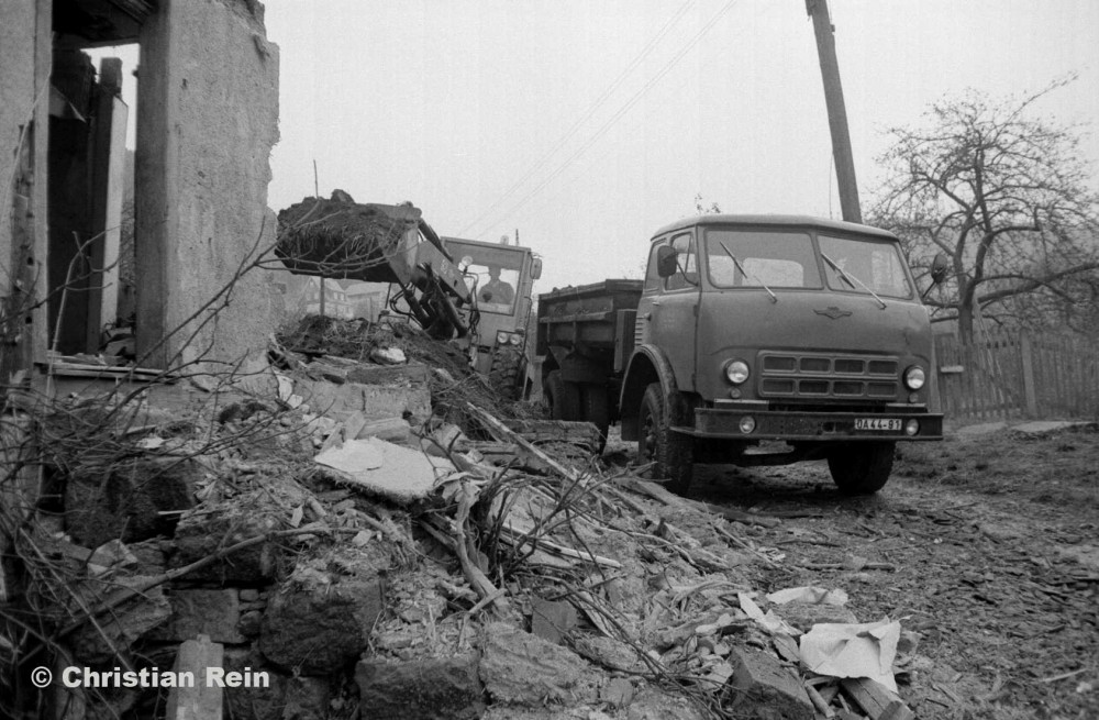 h-sw-10123-2-Abbruch Haus Lappengasse21(Heinrich Storch) Samstag17.11.84-24.jpg