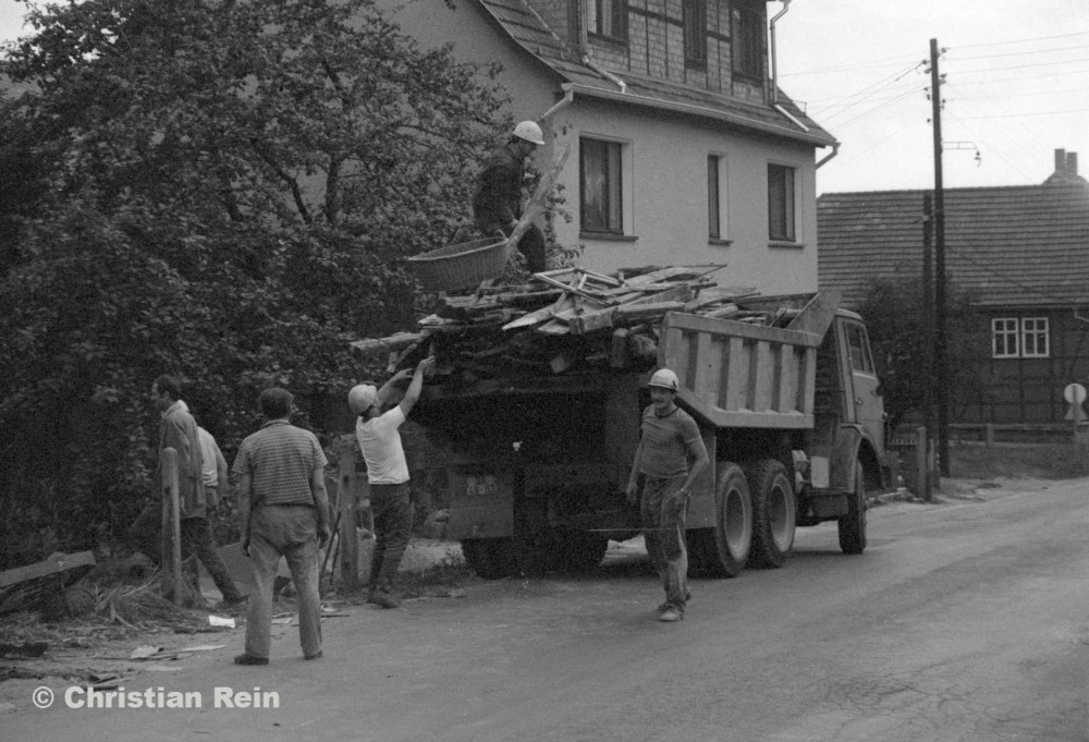 H-sw-10266-3-Hausabriss Brotteroderstraße 32 Kuni Messerschmidt August 1988-69.jpg