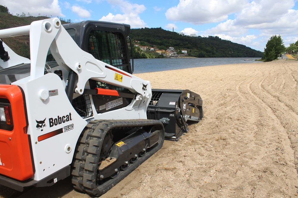 SC200_Sand_Cleaner_Portugal_pic1 (1920).jpg