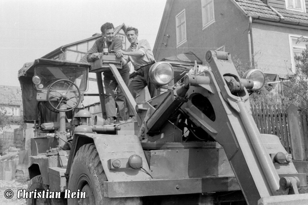 h-sw-043-18-Film1-Lader FD-B1 auf Dumper DR-50 Basis (Janus Einsatz) im Rosenthal 11.05.68-82.jpg