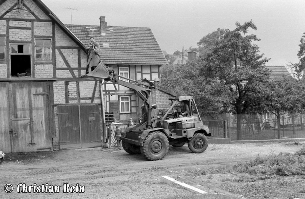 h-sw-044-10-Film1-Lader FD-B1 auf Dumper DR-50 Basis am Hammerrasen 01.09.68-17.jpg