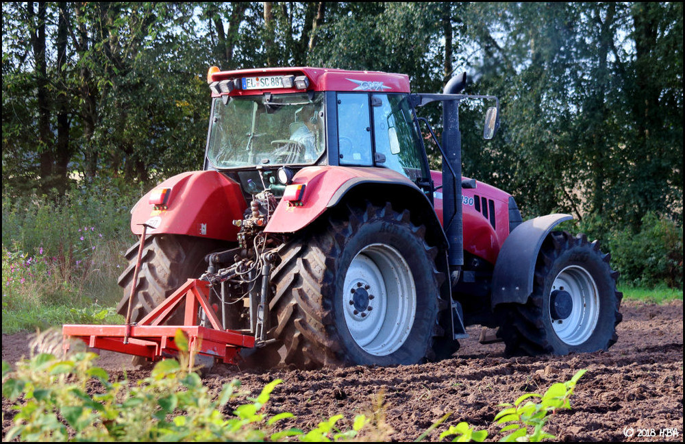 Case_IH_CVX130_2.thumb.jpg.4796350a7f50e7569669a7677c151f1a.jpg