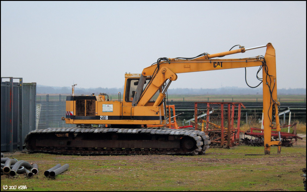 Caterpillar_211B_Moor1.thumb.jpg.2773eb0c1bb3da157e9c8cccfb0bfda5.jpg