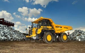 Mehr Informationen zu "Komatsu Muldenkipper HD325-8"