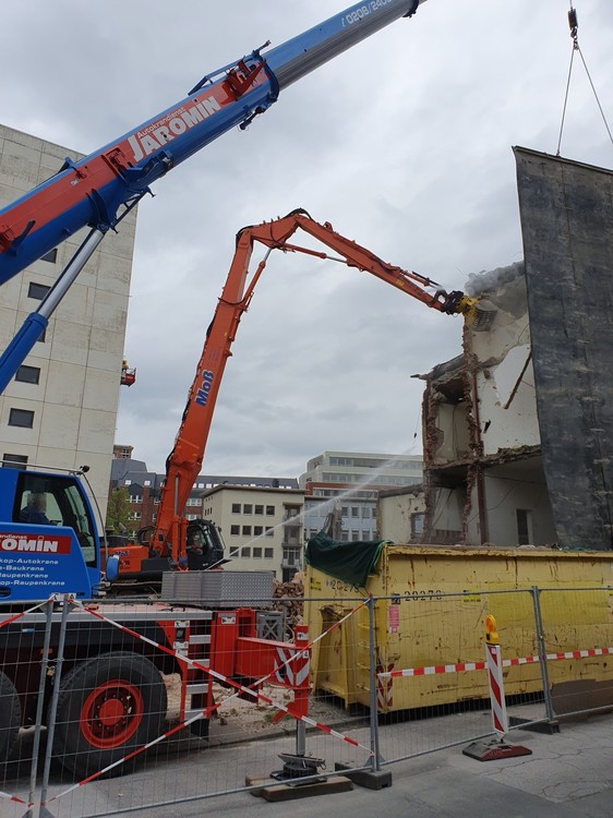 Justizzentrum-Bochum-08-05-2019_002.thumb.jpg.ef3126ff864c7a47aeb6709d461804ed.jpg