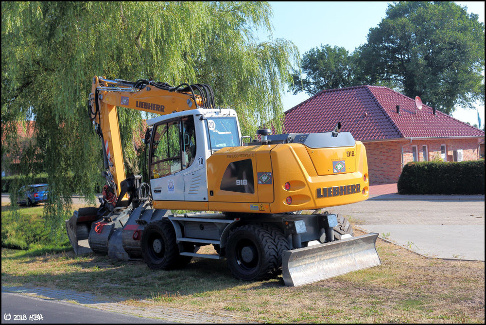 Liebherr_A918_Litronic_HJA3.thumb.jpg.8148f0fb551821a541a7ffc888baa087.jpg