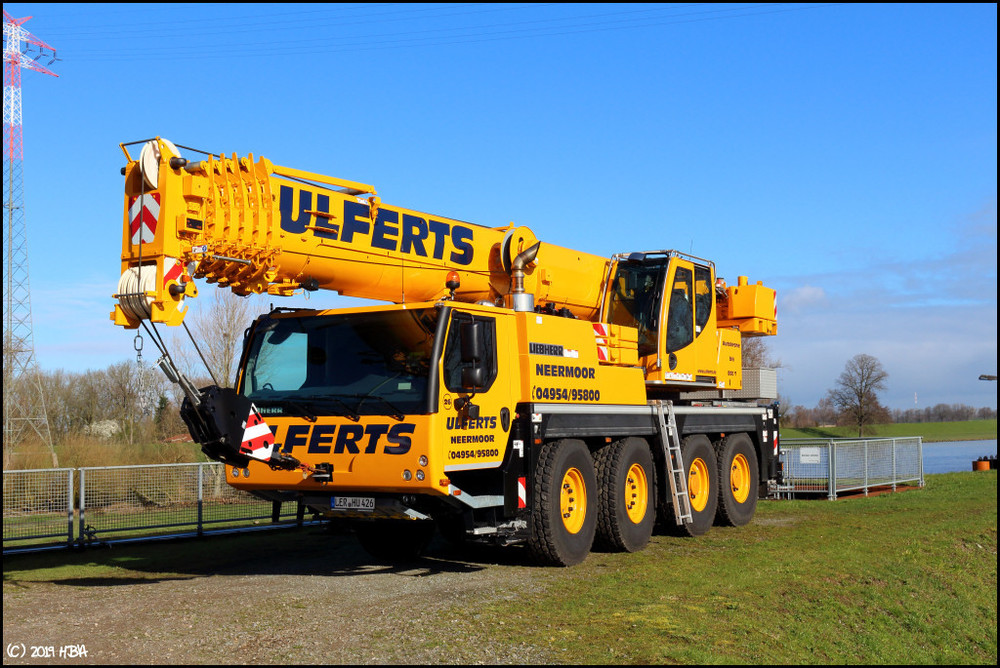 Liebherr_LTM1070-42_Ulferts2.thumb.jpg.d5322a863564dad2f095b12e337a8ff8.jpg