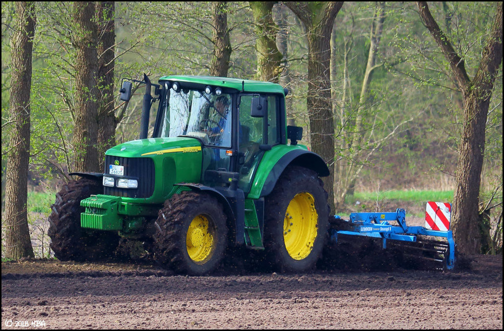 John_Deere_6820_Lemken_Smaragd9.thumb.jpg.ed5410c0fff039ec923d90ee663fde12.jpg