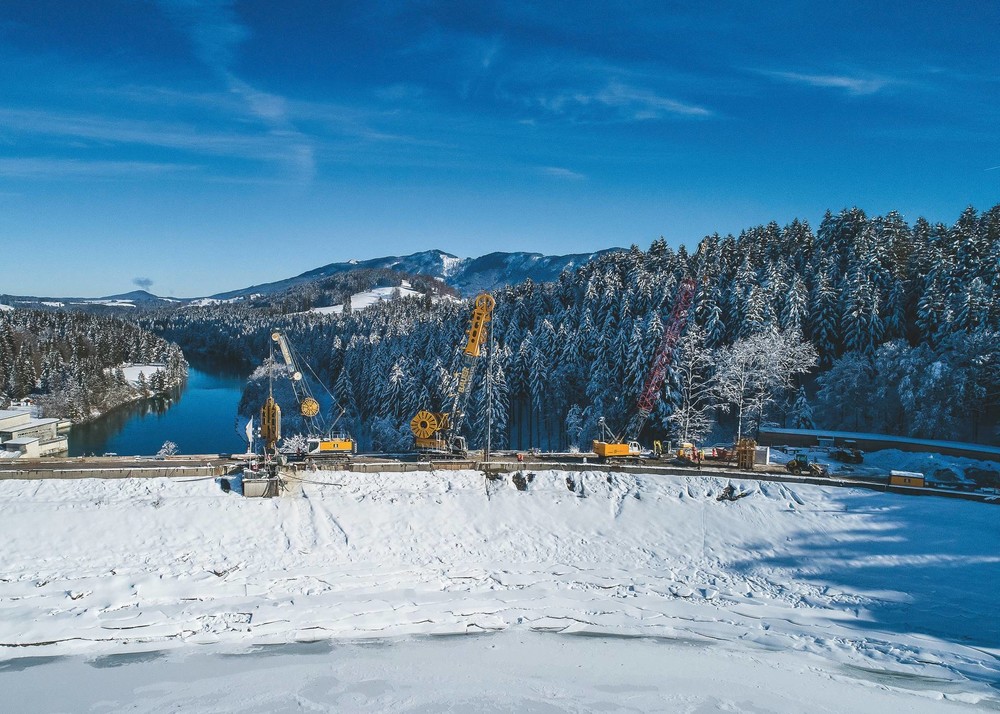 2019-10_BAUER_Reopening of the Forggensee reservoir dam (2) (1920).jpg