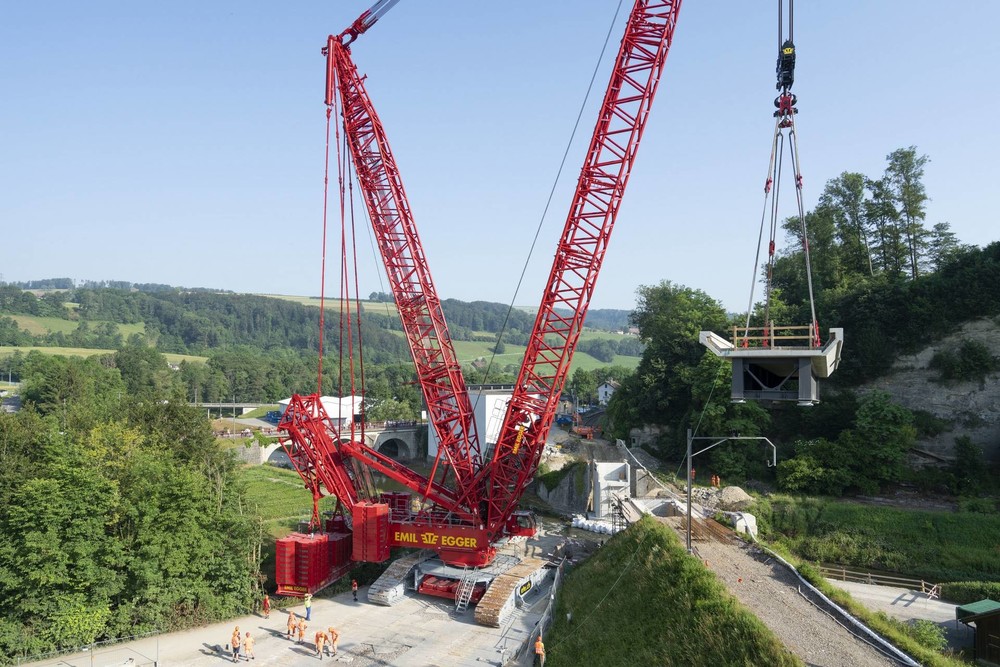 liebherr-lr-11000-egger-moudon-2-300dpi (1920).jpg