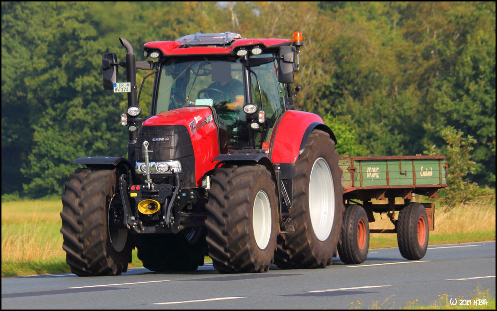 Case_IH_Puma_CVX175.thumb.jpg.9d69a90723937a84e0d090effd3e32e7.jpg