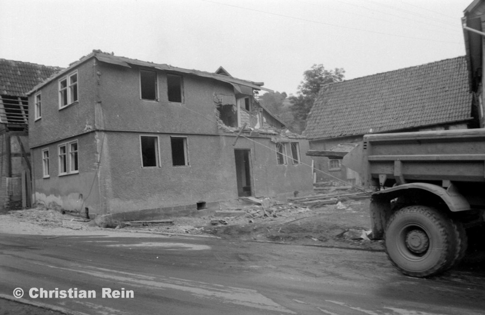 h-sw-067-24-Film1-Hausabbruch Hepp Brotteroderstraße Freitag 15.06.79-20.jpg