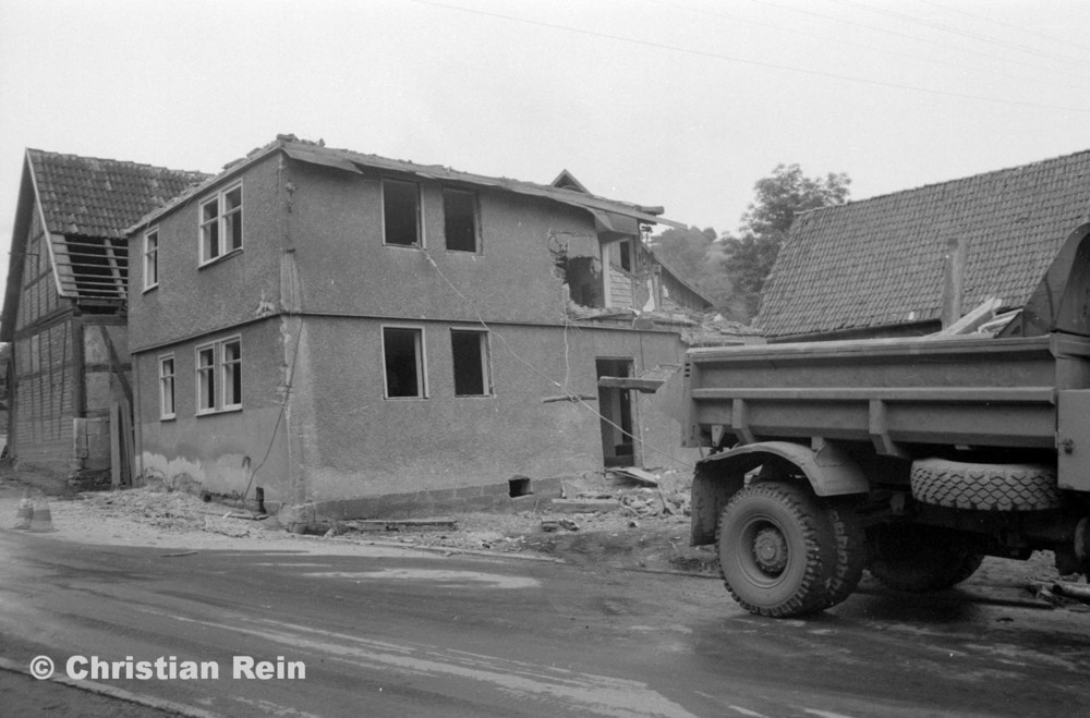 h-sw-067-24-Film1-Hausabbruch Hepp Brotteroderstraße Freitag 15.06.79-18.jpg