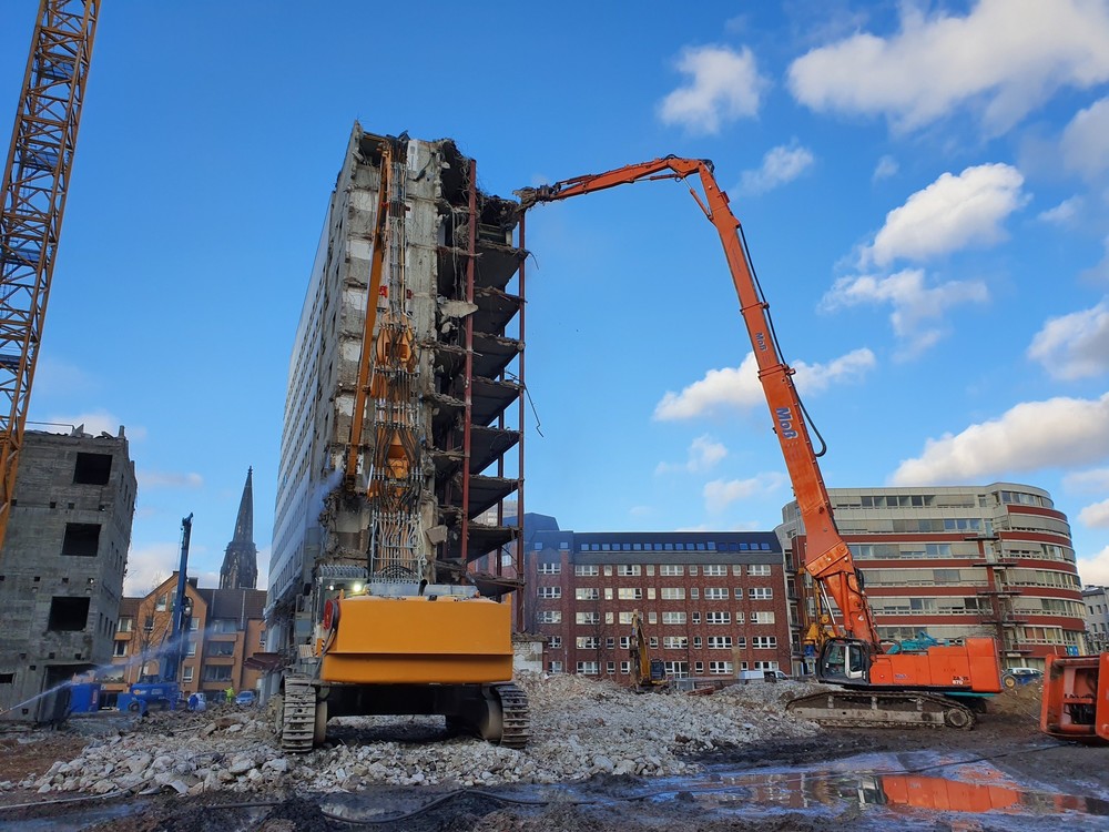 Landgericht-Bochum-12-12-2019_005.thumb.jpg.deeb5dd62e8234da530b1f7e60c0eae2.jpg