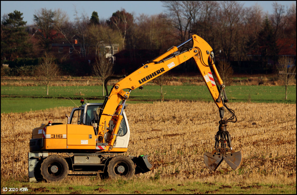 Liebherr_A316_ASD.jpg