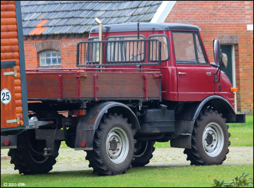 Unimog_U52_1.thumb.jpg.1f486761dcbb9b5ce992a5646a81d1ed.jpg