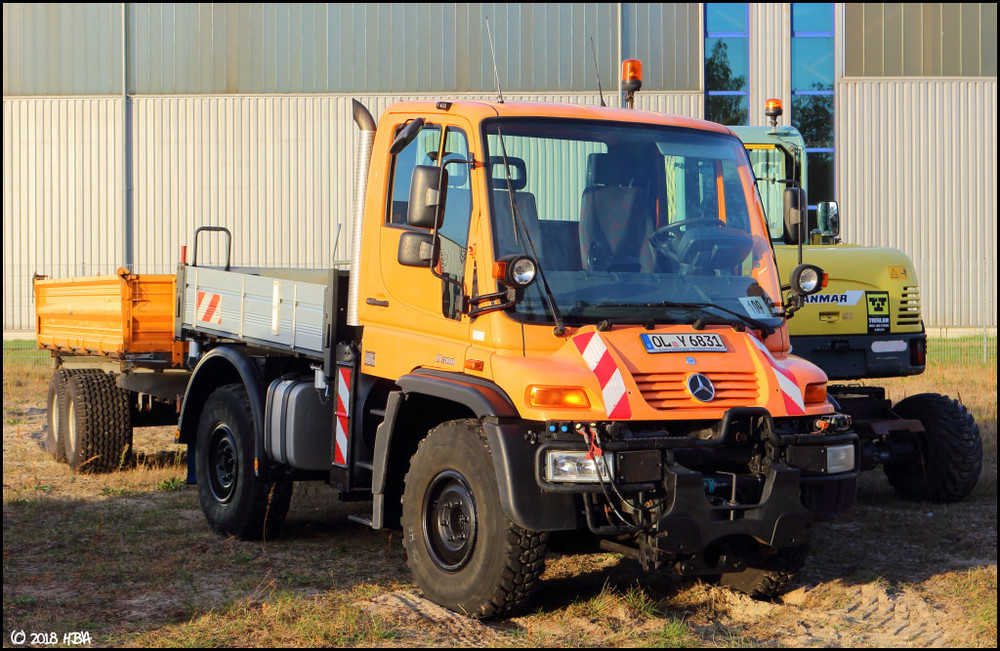 598893800_Unimog300_Anhnger.thumb.jpg.c8ad7298ac1d8592543b6de0b76f89c5.jpg