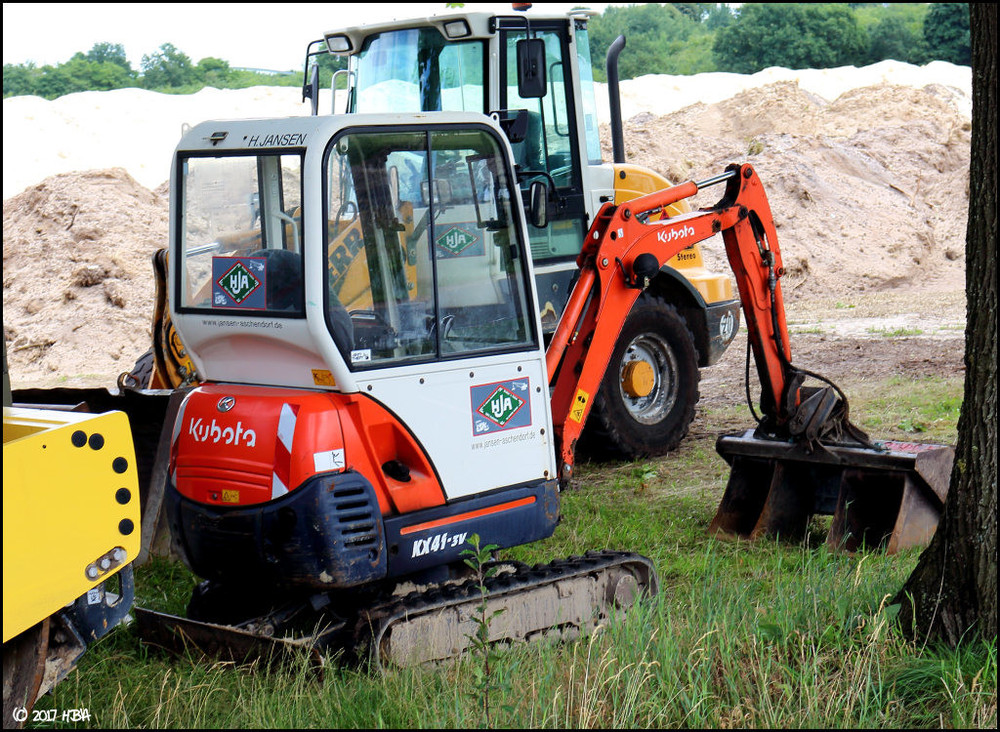 Kubota_KX41-3V_HJA.thumb.jpg.ac43bc54b99281b68ad39c508b3a6371.jpg