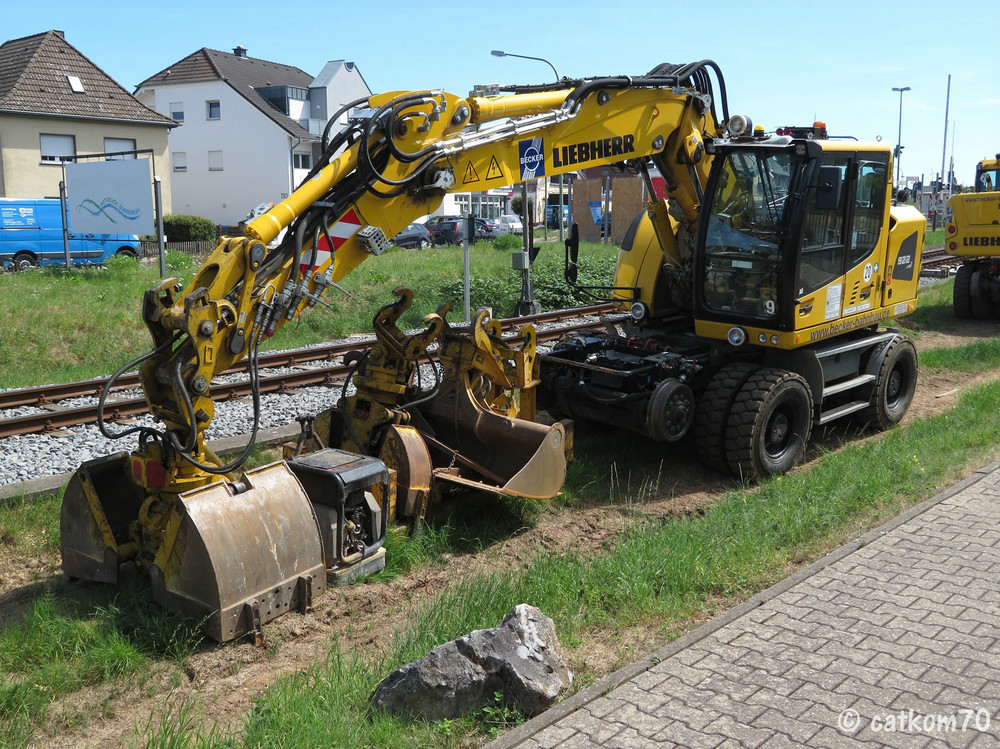 2110195377_Liebherr2.thumb.jpg.365c83c2ad449a47eb92157fee877635.jpg