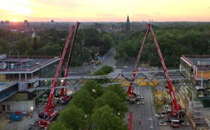 Mehr Informationen zu "Liebherr LTM-Mobilkrane im Einsatz"