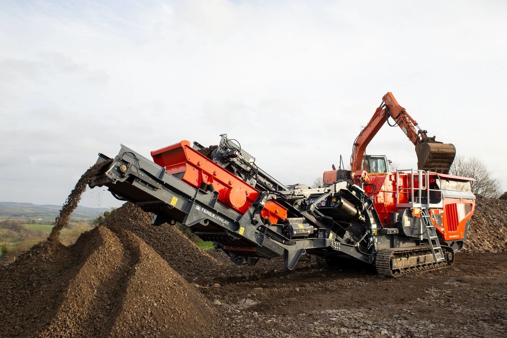 Terex Finlay IC-100RS Impact Crusher (2) (1920).jpg