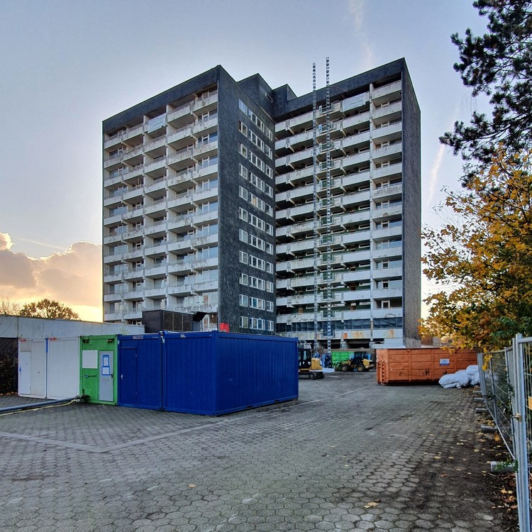 Hochhaus-Gladbeck-20-11-2020_002.thumb.jpg.bc0c9d6be84a3680ccd8848cfe2e617d.jpg