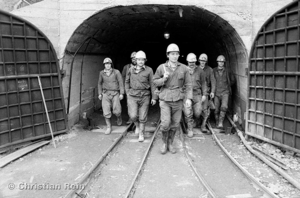 h-sw-071-42-Film3-Jugendbrigade Bergwerk Hühn Mittwoch 19.05.82-42.jpg