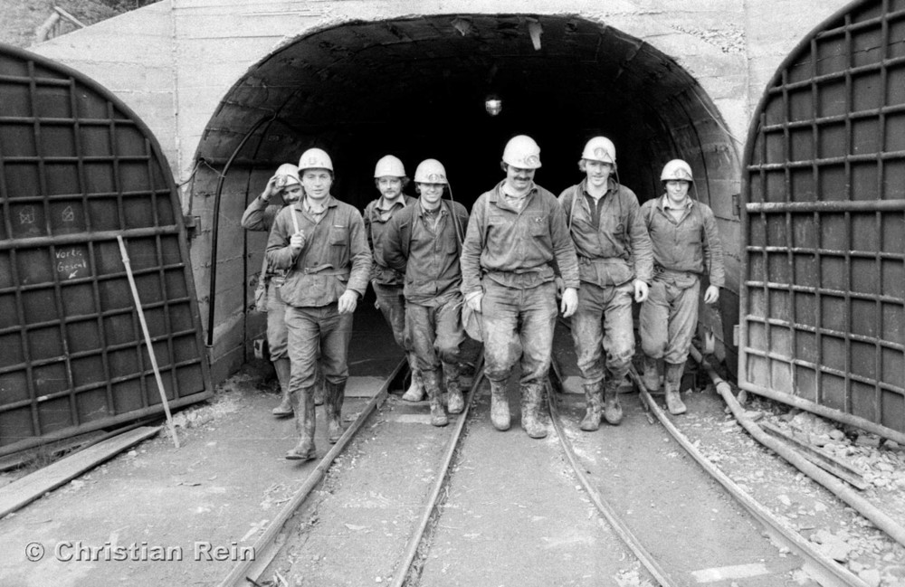 h-sw-071-42-Film3-Jugendbrigade Bergwerk Hühn Mittwoch 19.05.82-40.jpg