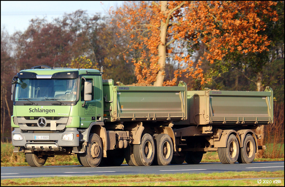 Mercedes_Actros_3336_Schlangen.thumb.jpg.dafe7e5a28fafe496697e4b95027c9c3.jpg