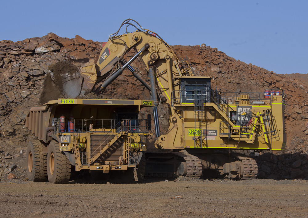 Cat-6060-FS-operated-by-Downer-EDI-working-at-Karara-Mining-Western-Australia-C814921.jpg