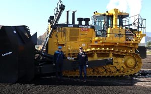 Mehr Informationen zu "Neue Planierraupe D375A-8 von Komatsu"