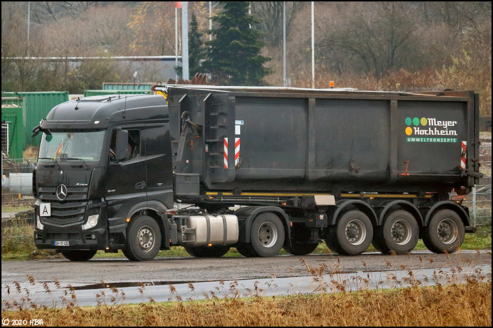 Mercedes_Actros1845_Hakenliftauflieger.thumb.jpg.64d8bfb70298b8cc066c78325e60ff4b.jpg